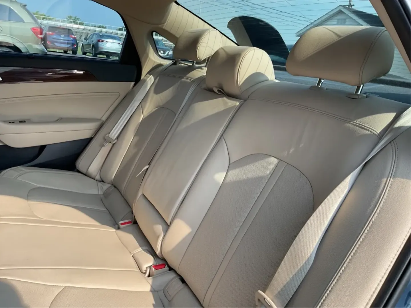 2017 Hyundai Sonata Limited (5NPE34AF4HH) with an 2.4L I-4 gasoline direct injection engine, 6A transmission, located at 1230 East Main St, Xenia, OH, 45385, (937) 908-9800, 39.688026, -83.910172 - Are you ready to elevate your daily drive into an adventure? Meet the 2017 Hyundai Sonata Limited, a perfect companion for anyone looking to combine style, comfort, and reliability. Whether you're commuting to work, shuttling the kids to school, or heading out for a weekend getaway, this sedan offer - Photo#10