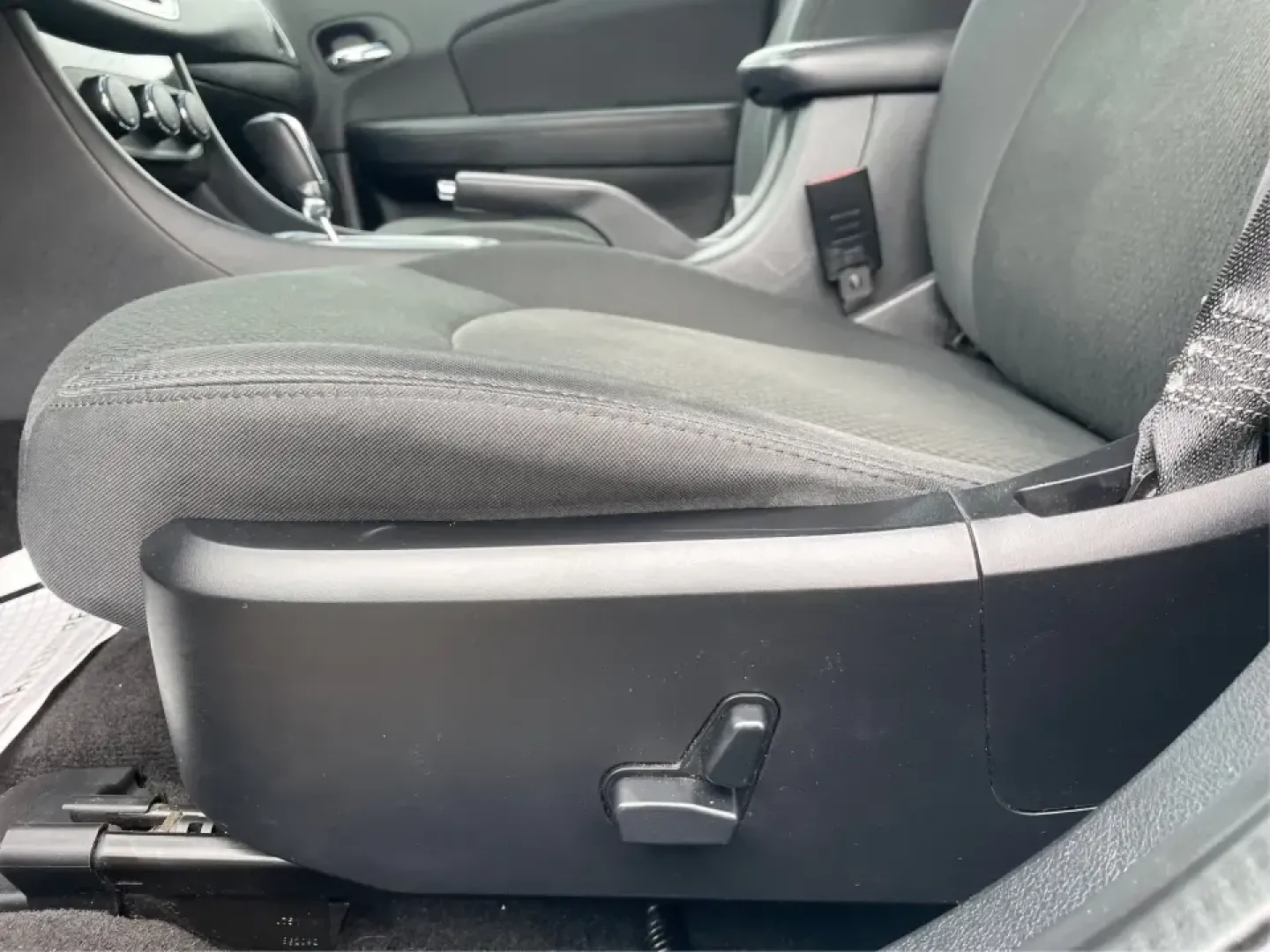 2011 Chrysler 200 Touring (1C3BC1FG5BN) with an 3.6L V6 DOHC 24V engine, 6-Speed Automatic transmission, located at 1951 S Dayton Lakeview Rd., New Carlisle, OH, 45344, (937) 908-9800, 39.890999, -84.050255 - **Discover Your Perfect Sedan for Everyday Adventures at Advantage Car and Credit in Fairborn, OH**<br /> <br /> Are you on the hunt for a reliable sedan that fits effortlessly into your everyday life? Look no further! At Advantage Car and Credit, located at 1184 Kauffman Ave, Fairborn, OH 45324, we - Photo#17