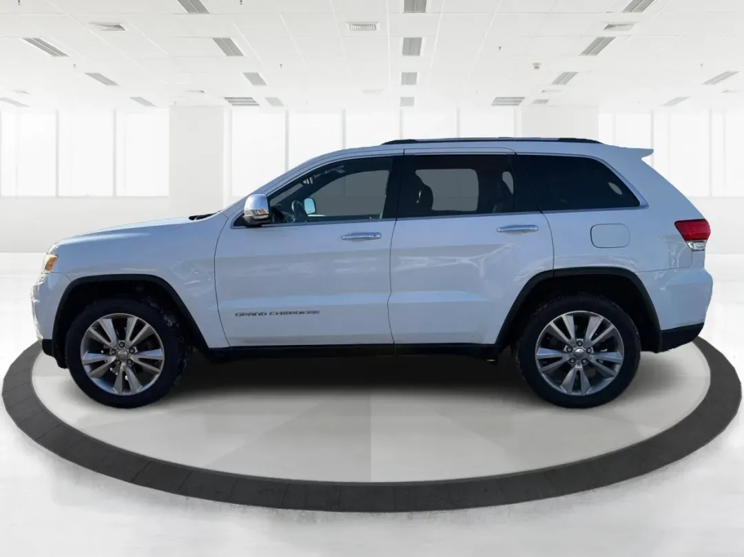 2014 Jeep Grand Cherokee Limited (1C4RJFBGXEC) with an Other engine, located at 8750 N County Rd 25A, Piqua, OH, 45356, (937) 908-9800, 40.164391, -84.232513 - **Adventure Awaits: 2014 Jeep Grand Cherokee Limited Perfect for Your Next Family Road Trip!**<br /> <br /> Are you ready to embark on your next adventure? The 2014 Jeep Grand Cherokee Limited is here to elevate your driving experience, whether you're navigating the bustling streets of Fairborn, OH - Photo#5