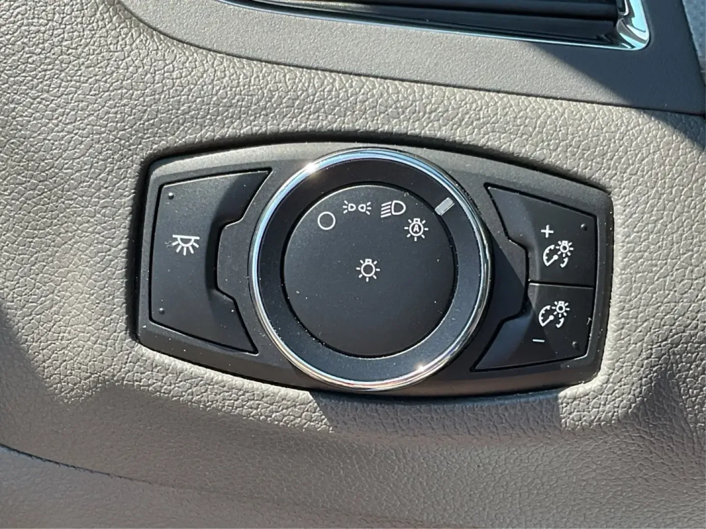 2014 Ford Edge SEL (2FMDK3JC3EB) with an Other engine, located at 1099 N County Rd 25A, Troy, OH, 45373, (937) 908-9800, 40.057079, -84.212883 - ### Discover Your New Adventure Vehicle at Advantage Car and Credit!<br /> <br /> Are you ready to elevate your daily drive or embark on weekend adventures with your loved ones? The 2014 Ford Edge SEL is designed for those who crave a blend of comfort, versatility, and style. With ample space for fa - Photo#17