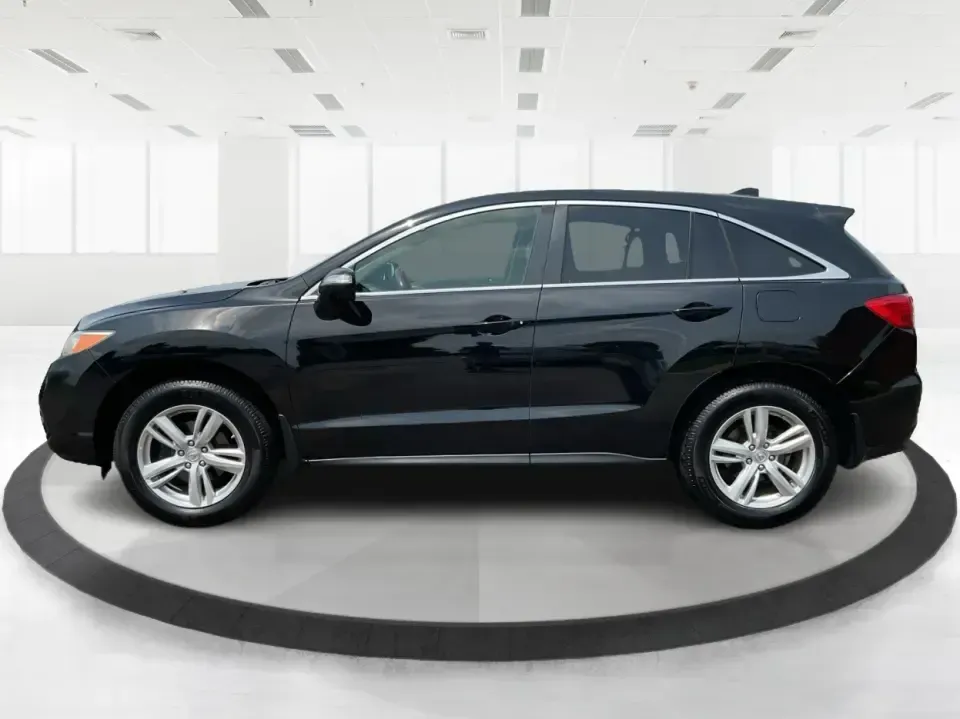2014 Acura RDX Base (5J8TB3H39EL) with an 2.3L L4 DOHC 16V engine, 6-Speed Automatic transmission, located at 401 Woodman Dr, Riverside, OH, 45431, (937) 908-9800, 39.760899, -84.123421 - Unleash the perfect blend of comfort and versatility with the 2014 Acura RDX, a crossover that caters to both your daily grind and weekend adventures. Whether you're a growing family seeking spaciousness, a commuter looking for reliability, or a weekend warrior ready for road trips, this vehicle has - Photo#5