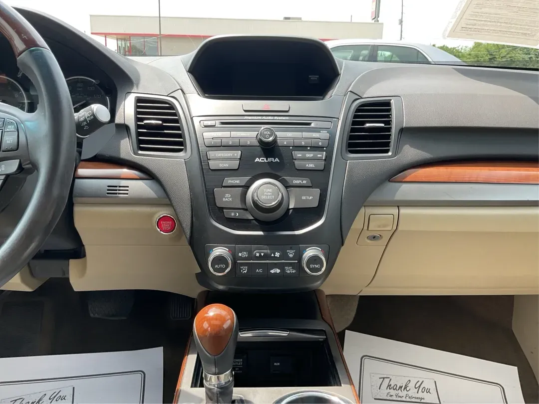 2014 Acura RDX Base (5J8TB3H39EL) with an Other engine, located at 1230 East Main St, Xenia, OH, 45385, (937) 908-9800, 39.688026, -83.910172 - Unleash the perfect blend of comfort and versatility with the 2014 Acura RDX, a crossover that caters to both your daily grind and weekend adventures. Whether you're a growing family seeking spaciousness, a commuter looking for reliability, or a weekend warrior ready for road trips, this vehicle has - Photo#13