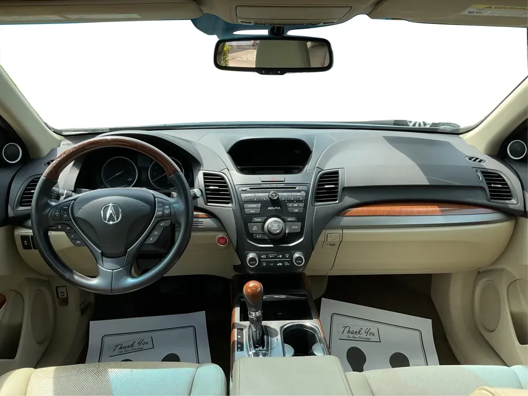 2014 Acura RDX Base (5J8TB3H39EL) with an Other engine, located at 1230 East Main St, Xenia, OH, 45385, (937) 908-9800, 39.688026, -83.910172 - Unleash the perfect blend of comfort and versatility with the 2014 Acura RDX, a crossover that caters to both your daily grind and weekend adventures. Whether you're a growing family seeking spaciousness, a commuter looking for reliability, or a weekend warrior ready for road trips, this vehicle has - Photo#20