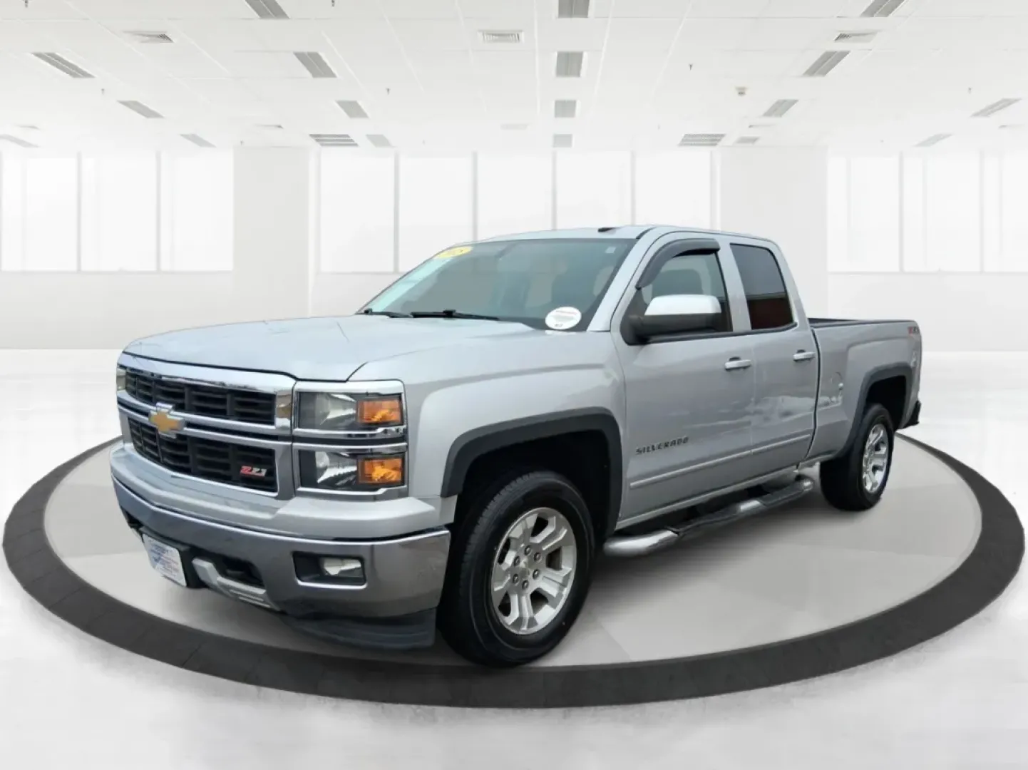 2015 Silver Chevrolet Silverado 1500 LT Double Cab 4WD (1GCVKREC6FZ) with an 5.3L V8 OHV 16V engine, 6-Speed Automatic transmission, located at 1951 S Dayton Lakeview Rd., New Carlisle, OH, 45344, (937) 908-9800, 39.890999, -84.050255 - Picture your next weekend: you've got a project list to tackle, a trailer to hook up, and a quick escape planned after work-maybe a run out toward Springfield or a backroad cruise near the Mad River. If you need a truck that fits real life in Clark County, this **2015 Chevrolet Silverado 1500 LT Dou - Photo#8