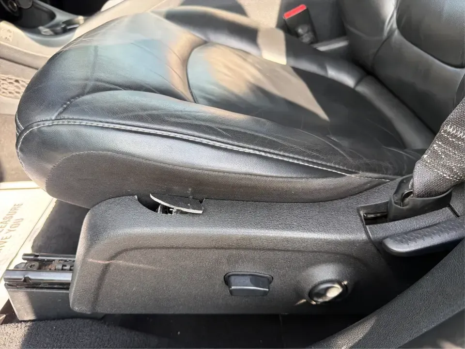 2015 Billet Silver Metallic CC Dodge Journey SXT (3C4PDCBG3FT) with an 3.6L V6 DOHC 24V engine, 6-Speed Automatic transmission, located at 8750 N County Rd 25A, Piqua, OH, 45356, (937) 908-9800, 40.164391, -84.232513 - Pack up the kids, cue up a road-trip playlist, and point the GPS toward your next weekend getaway-this 2015 Dodge Journey SXT is the kind of roomy, comfortable SUV that fits real life in West Central Ohio. Whether you're commuting up I75, running errands along N County Rd 25A, or heading toward down- Photo#18