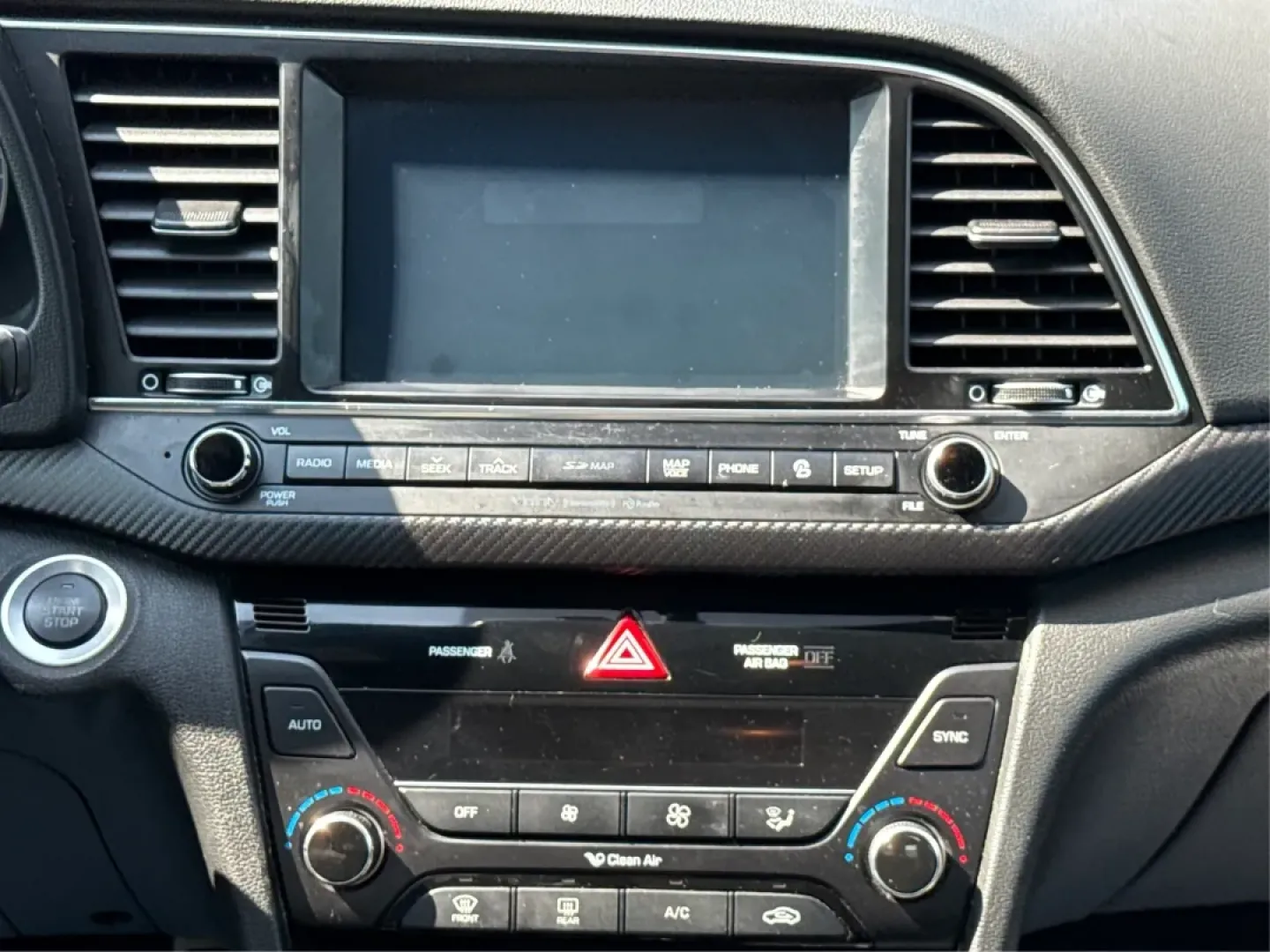 2018 Hyundai Elantra Sport (KMHD04LB6JU) with an 1.6L I-4 gasoline direct injection engine, located at 1099 N County Rd 25A, Troy, OH, 45373, (937) 908-9800, 40.057079, -84.212883 - ### Elevate Your Daily Commute with the 2018 Hyundai Elantra Sport at Advantage Car and Credit!<br /> <br /> Are you ready to enhance your daily life with a reliable vehicle that balances performance, comfort, and style? Look no further than the stunning 2018 Hyundai Elantra Sport, available now at - Photo#13