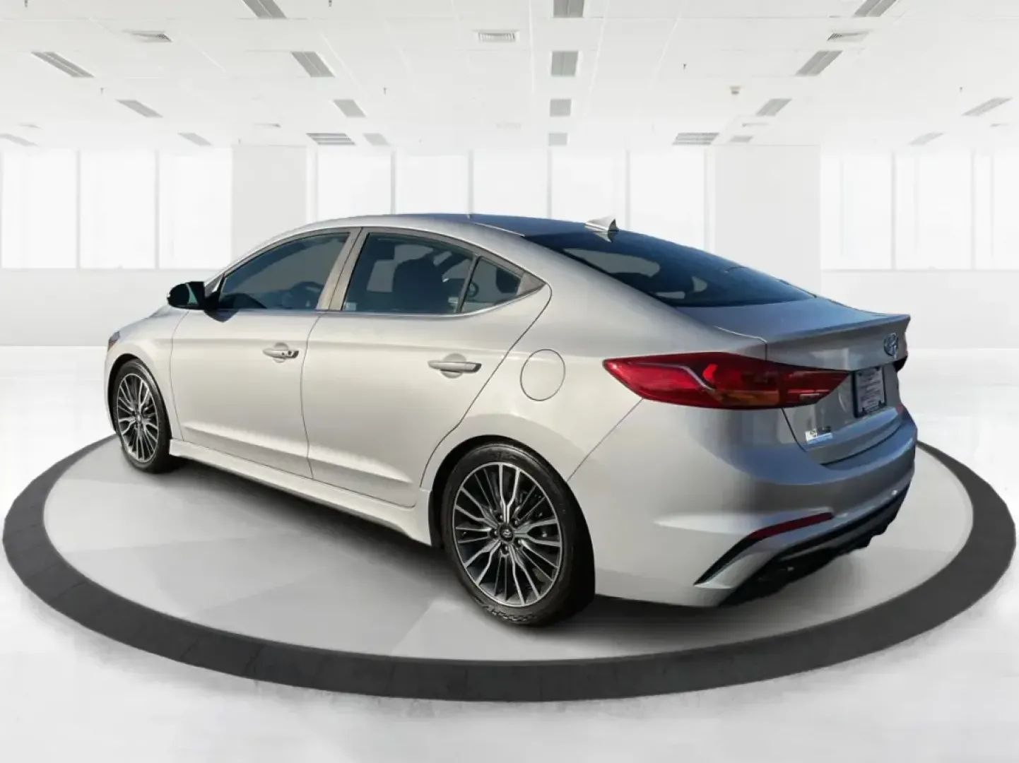 2018 Hyundai Elantra Sport (KMHD04LB6JU) with an 1.6L I-4 gasoline direct injection engine, 6A transmission, located at 4508 South Dixie Dr, Moraine, OH, 45439, (937) 908-9800, 39.689976, -84.218452 - ### Elevate Your Daily Commute with the 2018 Hyundai Elantra Sport at Advantage Car and Credit!<br /> <br /> Are you ready to enhance your daily life with a reliable vehicle that balances performance, comfort, and style? Look no further than the stunning 2018 Hyundai Elantra Sport, available now at - Photo#4