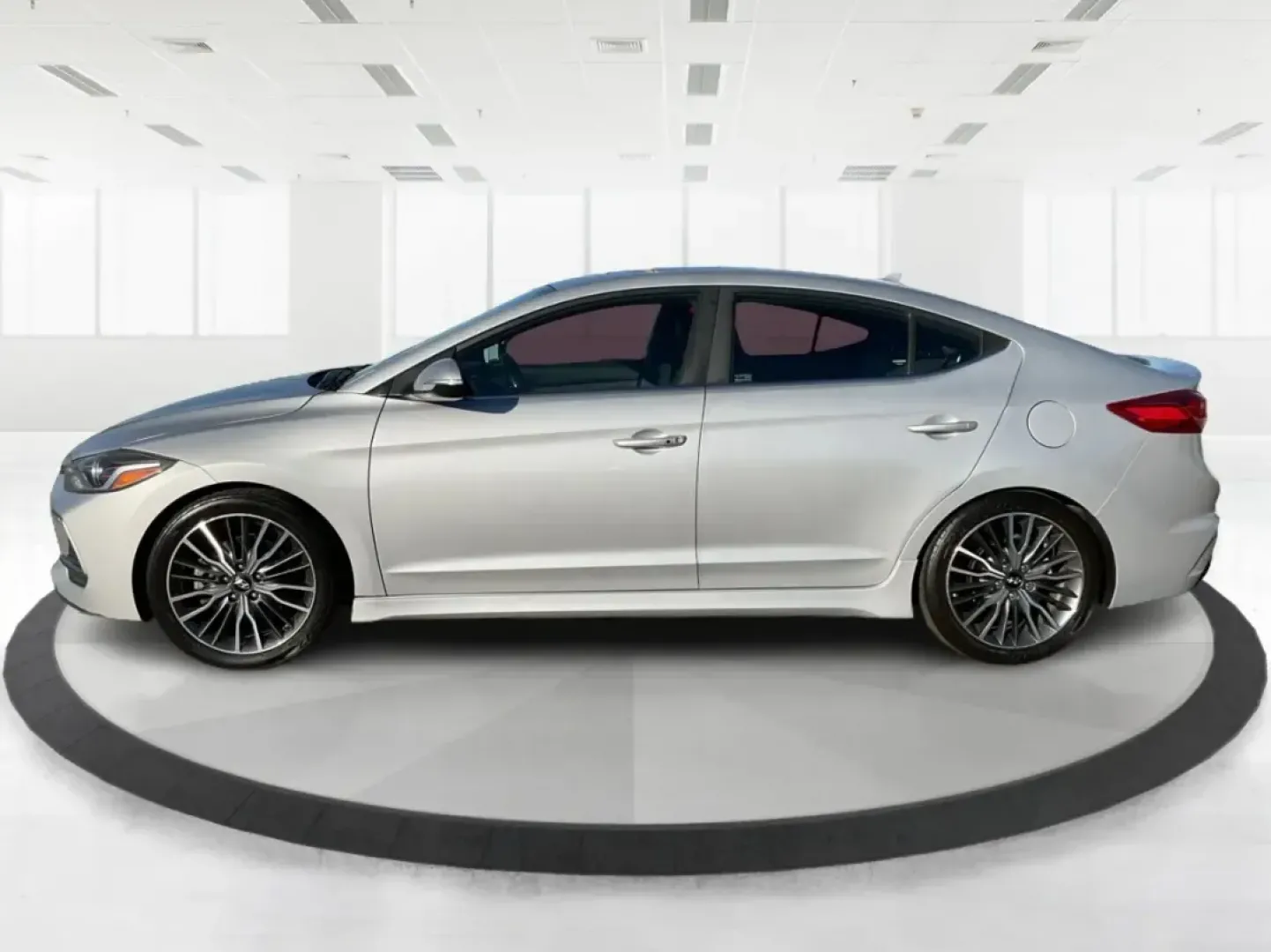 2018 Hyundai Elantra Sport (KMHD04LB6JU) with an 1.6L I-4 gasoline direct injection engine, 6A transmission, located at 4508 South Dixie Dr, Moraine, OH, 45439, (937) 908-9800, 39.689976, -84.218452 - ### Elevate Your Daily Commute with the 2018 Hyundai Elantra Sport at Advantage Car and Credit!<br /> <br /> Are you ready to enhance your daily life with a reliable vehicle that balances performance, comfort, and style? Look no further than the stunning 2018 Hyundai Elantra Sport, available now at - Photo#5