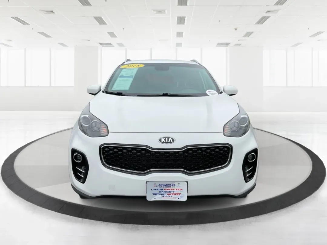 2018 Kia Sportage LX (KNDPMCACXJ7) with an Theta II 2.4L I-4 gasoline direct injection engine, located at 1099 N County Rd 25A, Troy, OH, 45373, (937) 908-9800, 40.057079, -84.212883 - **Discover Your Next Adventure with the 2018 Kia Sportage LX at Advantage Car and Credit!**<br /> <br /> Are you searching for the perfect vehicle that can seamlessly transition from daily commutes to weekend getaways? Look no further than this stunning 2018 Kia Sportage LX, available now at Advanta - Photo#5