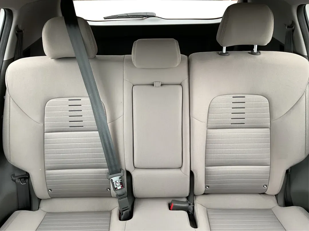 2018 Kia Sportage LX (KNDPMCACXJ7) with an Theta II 2.4L I-4 gasoline direct injection engine, located at 1099 N County Rd 25A, Troy, OH, 45373, (937) 908-9800, 40.057079, -84.212883 - **Discover Your Next Adventure with the 2018 Kia Sportage LX at Advantage Car and Credit!**<br /> <br /> Are you searching for the perfect vehicle that can seamlessly transition from daily commutes to weekend getaways? Look no further than this stunning 2018 Kia Sportage LX, available now at Advanta - Photo#13