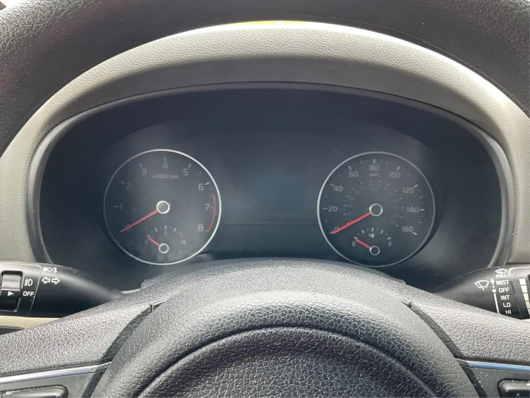 2018 Kia Sportage LX (KNDPMCACXJ7) with an Theta II 2.4L I-4 gasoline direct injection engine, located at 1099 N County Rd 25A, Troy, OH, 45373, (937) 908-9800, 40.057079, -84.212883 - **Discover Your Next Adventure with the 2018 Kia Sportage LX at Advantage Car and Credit!**<br /> <br /> Are you searching for the perfect vehicle that can seamlessly transition from daily commutes to weekend getaways? Look no further than this stunning 2018 Kia Sportage LX, available now at Advanta - Photo#14