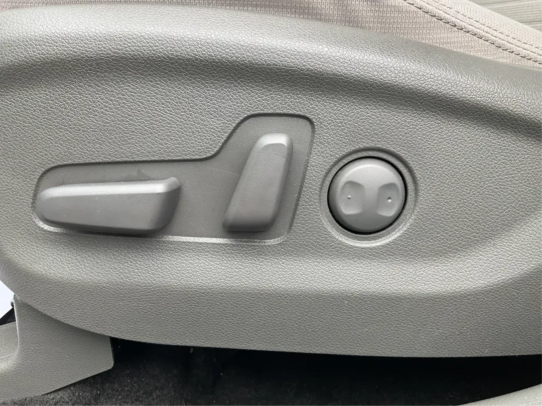 2018 Kia Sportage LX (KNDPMCACXJ7) with an Theta II 2.4L I-4 gasoline direct injection engine, located at 1099 N County Rd 25A, Troy, OH, 45373, (937) 908-9800, 40.057079, -84.212883 - **Discover Your Next Adventure with the 2018 Kia Sportage LX at Advantage Car and Credit!**<br /> <br /> Are you searching for the perfect vehicle that can seamlessly transition from daily commutes to weekend getaways? Look no further than this stunning 2018 Kia Sportage LX, available now at Advanta - Photo#16