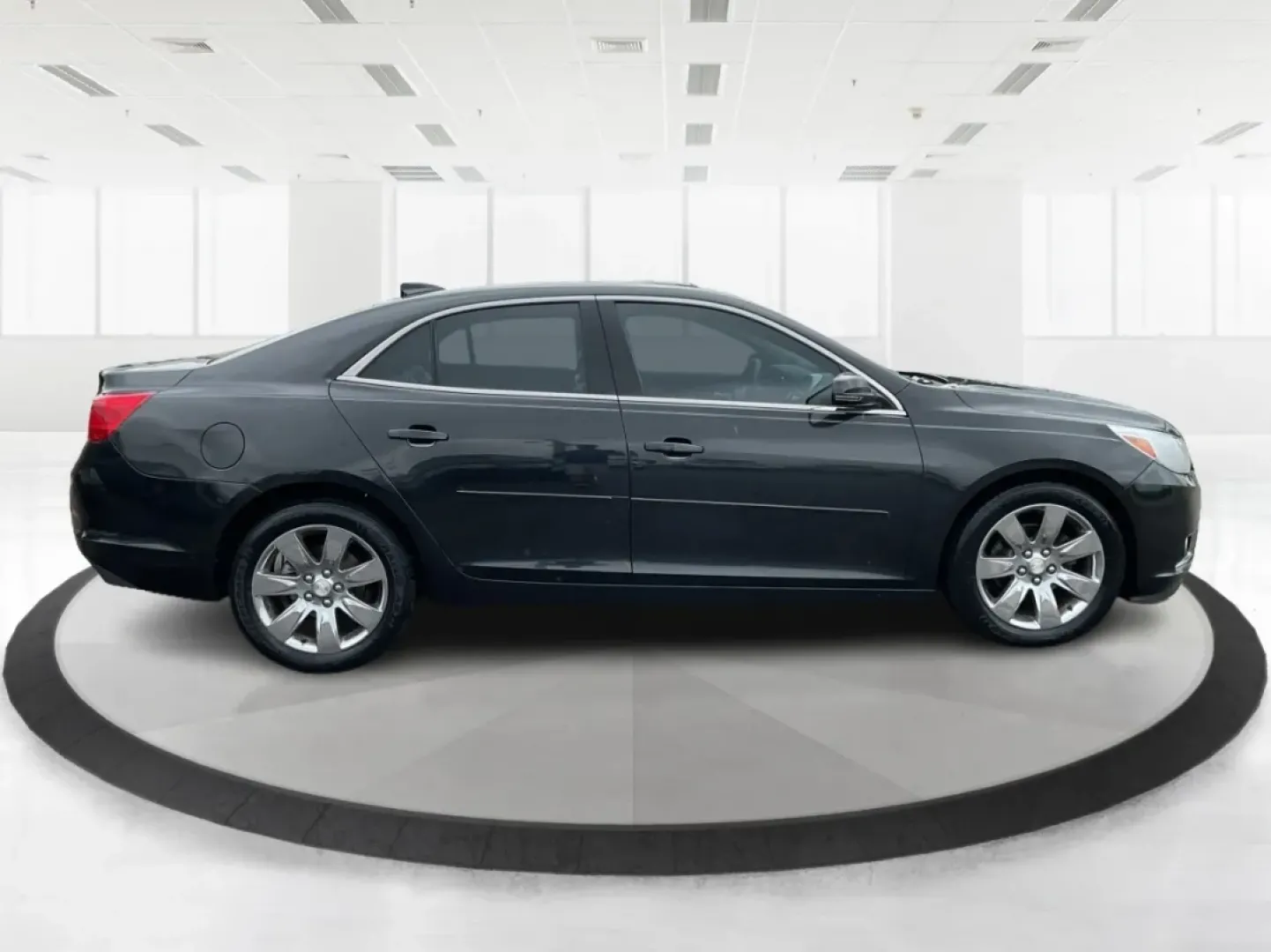 2015 Chevrolet Malibu 2LT (1G11D5SL9FF) with an ECOTEC 2.5L I-4 gasoline direct injection engine, located at 1099 N County Rd 25A, Troy, OH, 45373, (937) 908-9800, 40.057079, -84.212883 - Discover the perfect blend of style, performance, and affordability with the 2015 Chevrolet Malibu 2LT, available now at Advantage Car and Credit in Fairborn, OH. Whether you're commuting to work, ferrying the kids to school, or planning weekend getaways, this reliable sedan is designed to enhance y - Photo#1