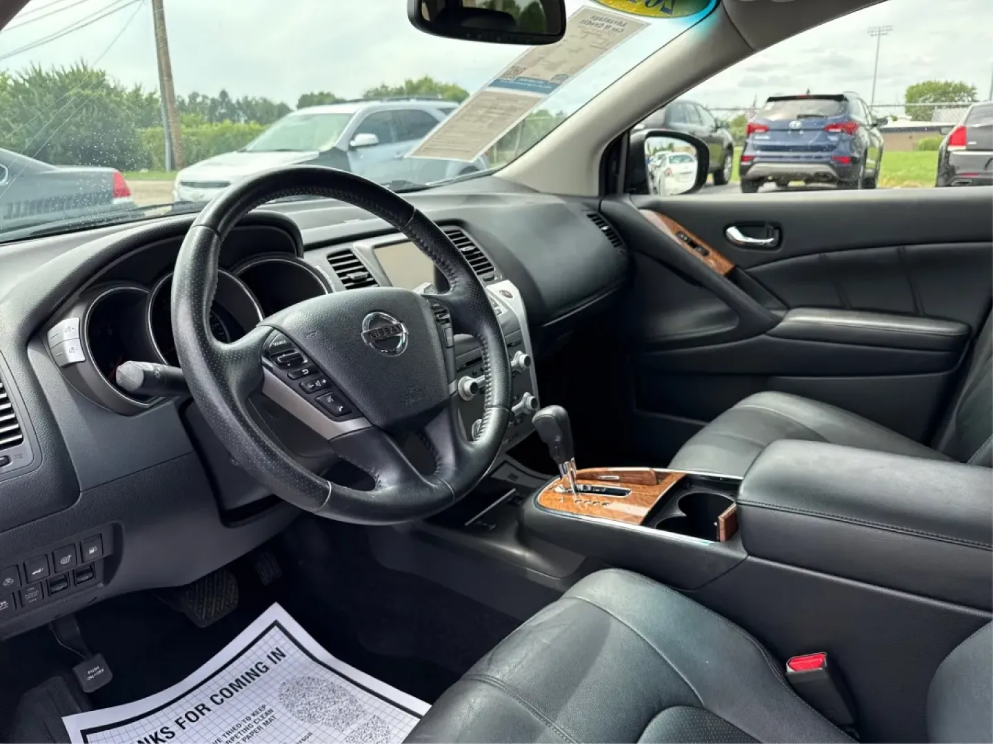 2014 Nissan Murano LE (JN8AZ1MW3EW) with an 3.5L V-6 DOHC engine, located at 1099 N County Rd 25A, Troy, OH, 45373, (937) 908-9800, 40.057079, -84.212883 - **Discover Your Next Adventure in Comfort and Style with the 2014 Nissan Murano LE at Advantage Car and Credit - Troy!**<br /> <br /> Are you in search of a versatile vehicle that can seamlessly transition from daily commutes to weekend adventures? Look no further! The 2014 Nissan Murano LE is desig - Photo#9