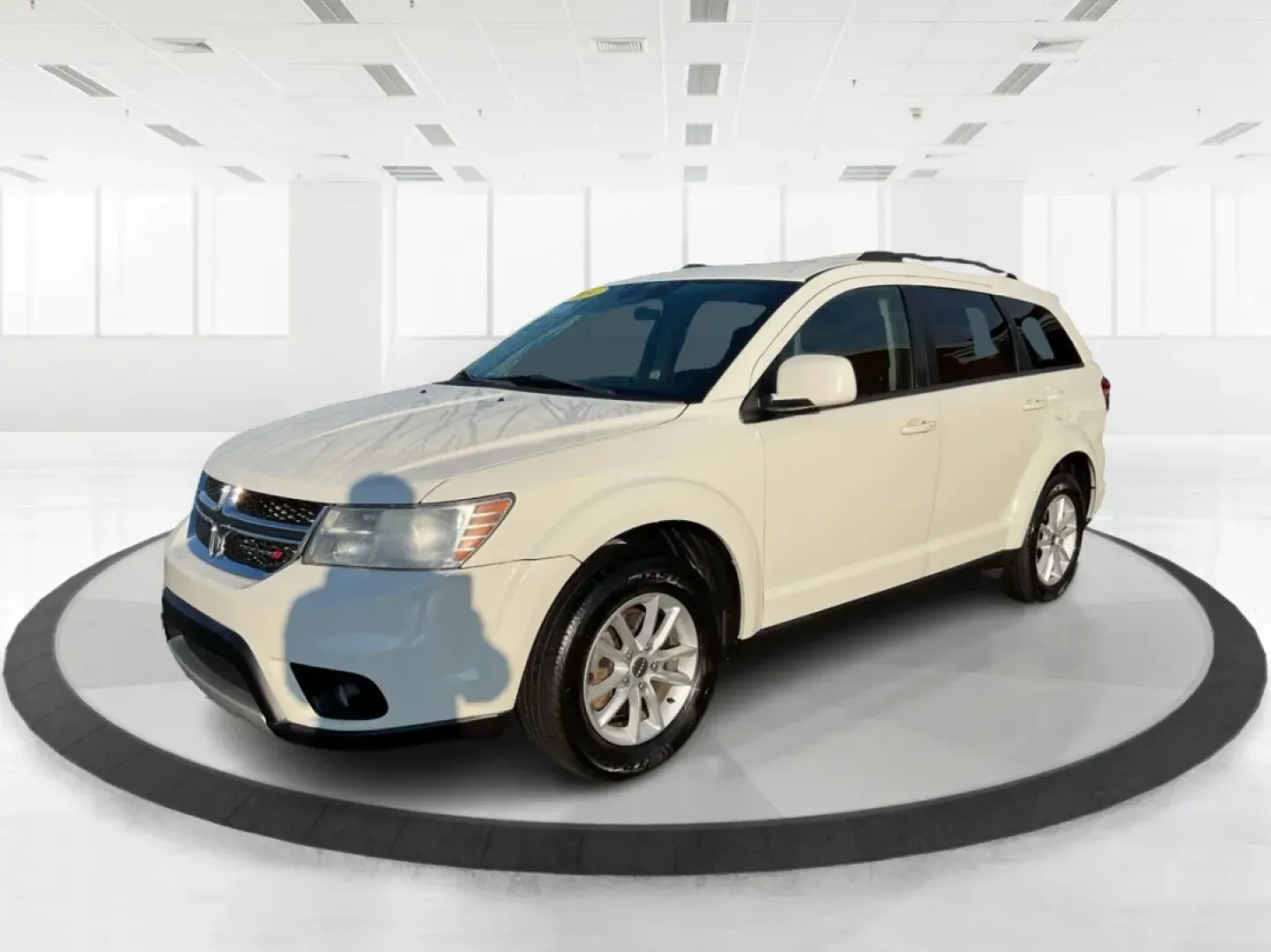 2014 Pearl White Tri-Coat Dodge Journey SXT (3C4PDCBG0ET) with an 3.6L V6 DOHC 24V engine, 6-Speed Automatic transmission, located at 1099 N County Rd 25A, Troy, OH, 45373, (937) 908-9800, 40.057079, -84.212883 - Are you looking for the perfect blend of comfort, versatility, and reliability for your family adventures? Look no further than the 2014 Dodge Journey SXT, available now at Advantage Car and Credit in Troy, OH. This well-equipped SUV is ideal for growing families, weekend road trips, or anyone who n - Photo#8