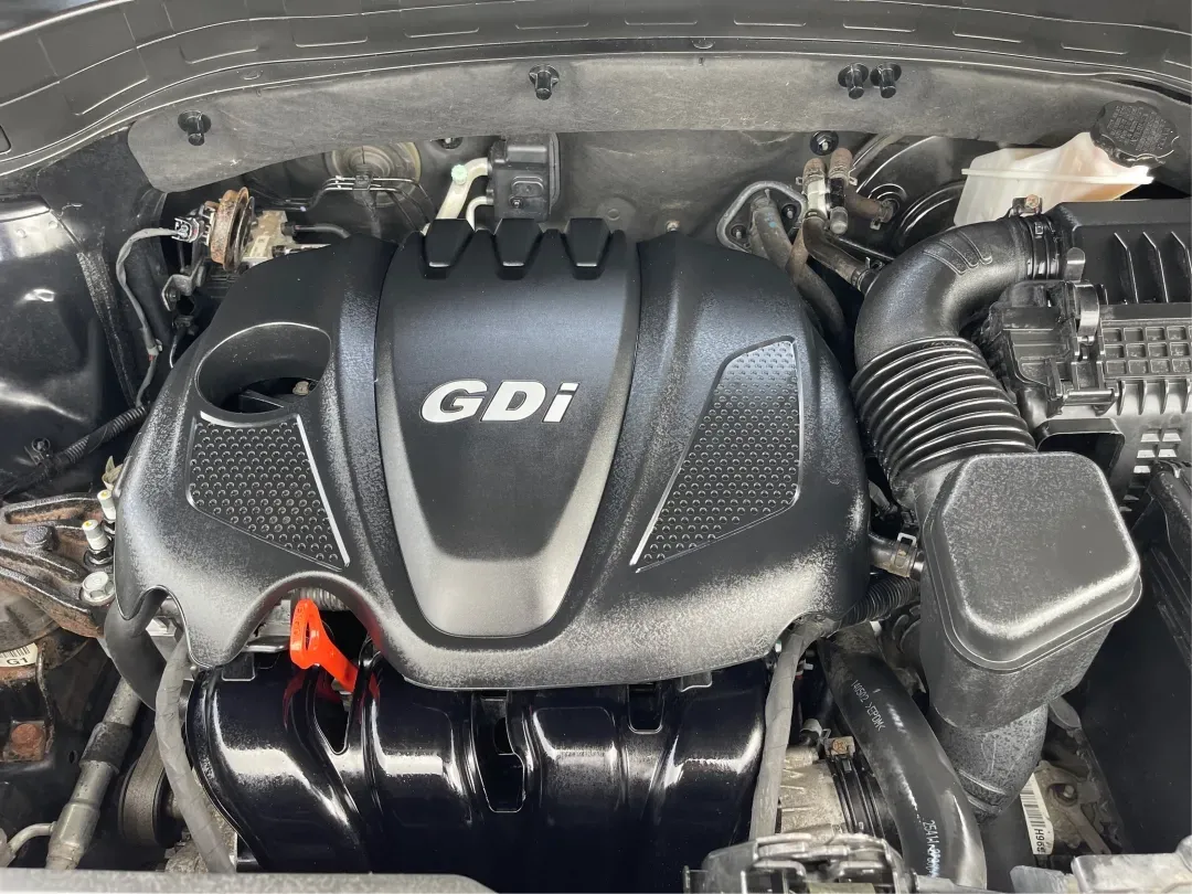 2015 Kia Sorento LX (5XYKT3A60FG) with an 2.4L I-4 gasoline direct injection engine, located at 4508 South Dixie Dr, Moraine, OH, 45439, (937) 908-9800, 39.689976, -84.218452 - ### Discover Adventure with the 2015 Kia Sorento LX - Your Perfect Family SUV!<br /> <br /> Are you seeking the ideal vehicle for weekend getaways or daily commutes? Look no further! The 2015 Kia Sorento LX is the perfect SUV for growing families and adventure-seekers alike. With its spacious interi - Photo#11