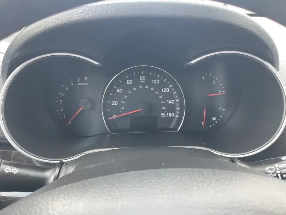 2015 Kia Sorento LX (5XYKT3A60FG) with an 2.4L I-4 gasoline direct injection engine, 6-Speed Automatic transmission, located at 1230 East Main St, Xenia, OH, 45385, (937) 908-9800, 39.688026, -83.910172 - ### Discover Adventure with the 2015 Kia Sorento LX - Your Perfect Family SUV!<br /> <br /> Are you seeking the ideal vehicle for weekend getaways or daily commutes? Look no further! The 2015 Kia Sorento LX is the perfect SUV for growing families and adventure-seekers alike. With its spacious interi - Photo#15