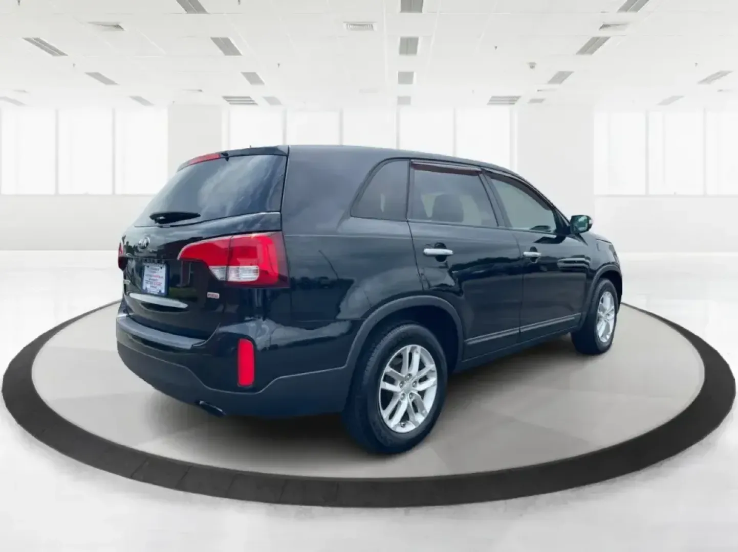 2015 Kia Sorento LX (5XYKT3A60FG) with an 2.4L I-4 gasoline direct injection engine, 6-Speed Automatic transmission, located at 401 Woodman Dr, Riverside, OH, 45431, (937) 908-9800, 39.760899, -84.123421 - ### Discover Adventure with the 2015 Kia Sorento LX - Your Perfect Family SUV!<br /> <br /> Are you seeking the ideal vehicle for weekend getaways or daily commutes? Look no further! The 2015 Kia Sorento LX is the perfect SUV for growing families and adventure-seekers alike. With its spacious interi - Photo#2
