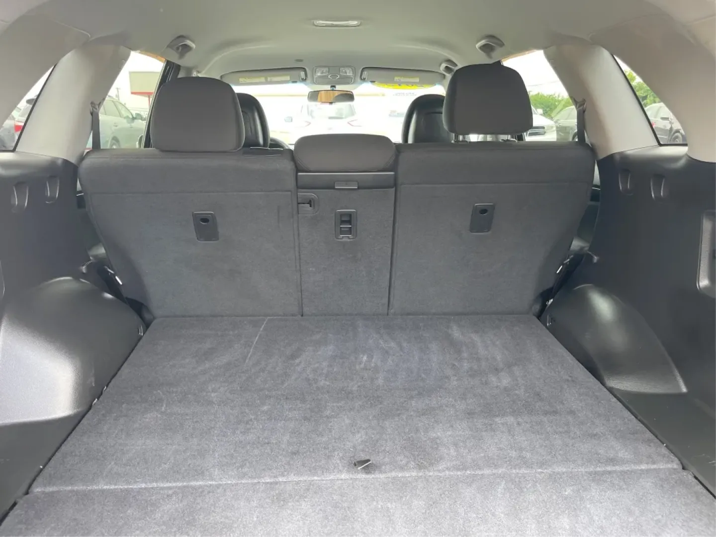 2015 Kia Sorento LX (5XYKT3A60FG) with an 2.4L I-4 gasoline direct injection engine, located at 8750 N County Rd 25A, Piqua, OH, 45356, (937) 908-9800, 40.164391, -84.232513 - ### Discover Adventure with the 2015 Kia Sorento LX - Your Perfect Family SUV!<br /> <br /> Are you seeking the ideal vehicle for weekend getaways or daily commutes? Look no further! The 2015 Kia Sorento LX is the perfect SUV for growing families and adventure-seekers alike. With its spacious interi - Photo#12