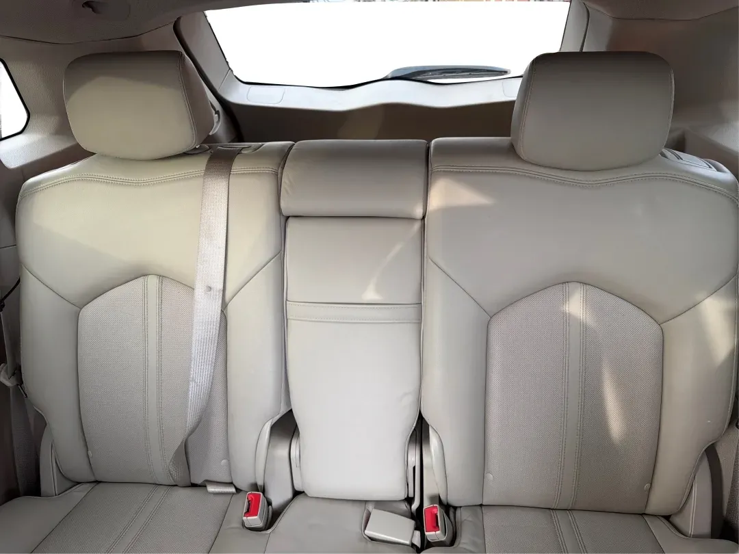 2013 White Cadillac SRX Luxury Collection (3GYFNCE32DS) with an 3.6L V6 DOHC 24V FFV engine, 6-Speed Automatic transmission, located at 8750 N County Rd 25A, Piqua, OH, 45356, (937) 908-9800, 40.164391, -84.232513 - 2013 Cadillac SRX Luxury Collection - Photo#14