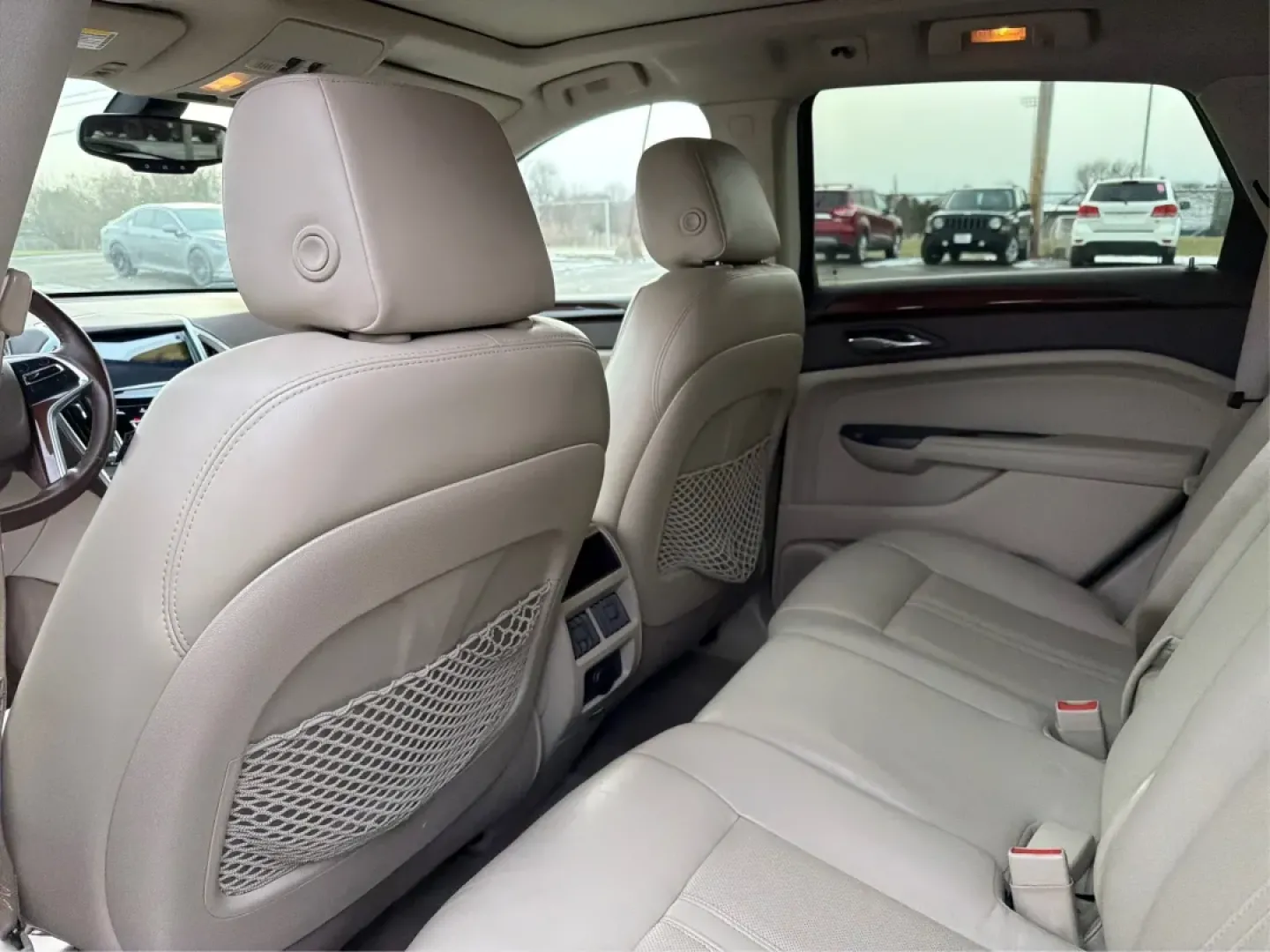 2013 White Cadillac SRX Luxury Collection (3GYFNCE32DS) with an 3.6L V6 DOHC 24V FFV engine, 6-Speed Automatic transmission, located at 401 Woodman Dr, Riverside, OH, 45431, (937) 908-9800, 39.760899, -84.123421 - ### Elevate Your Everyday with the 2013 Cadillac SRX Luxury Collection <br /> <br /> Are you searching for the perfect vehicle to enhance your family's lifestyle or your daily commute? Look no further than the stunning 2013 Cadillac SRX Luxury Collection, available now at Advantage Car and Credit in - Photo#10