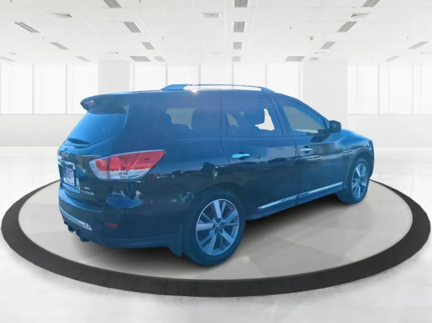 2013 Super Black Nissan Pathfinder Platinum 4WD (5N1AR2MMXDC) with an 3.5L V6 DOHC 24V engine, Continuously Variable Transmission transmission, located at 401 Woodman Dr, Riverside, OH, 45431, (937) 908-9800, 39.760899, -84.123421 - Picture your next weekend: the kids loaded up for a day at the National Museum of the U.S. Air Force, a cooler in the back for a picnic at Riverscape MetroPark, and plenty of room for friends or gear-without feeling cramped on I675 or Route 35. This 2013 Nissan Pathfinder Platinum 4WD is built for r - Photo#2