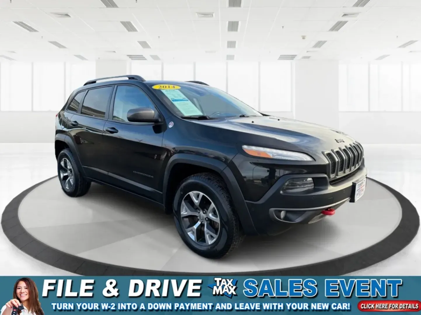 2014 Brilliant Black Crystal P Jeep Cherokee Trailhawk 4WD (1C4PJMBS4EW) with an 3.2L V6 DOHC 24V engine, 9-Speed Automatic transmission, located at 4508 South Dixie Dr, Moraine, OH, 45439, (937) 908-9800, 39.689976, -84.218452 - **Explore New Horizons with the 2014 Jeep Cherokee Trailhawk Your Adventure Awaits!**<br /> <br /> Looking for a vehicle that can keep up with your adventurous spirit while still being suitable for everyday life? Look no further than the 2014 Jeep Cherokee Trailhawk! This capable crossover SUV is p - Photo#0