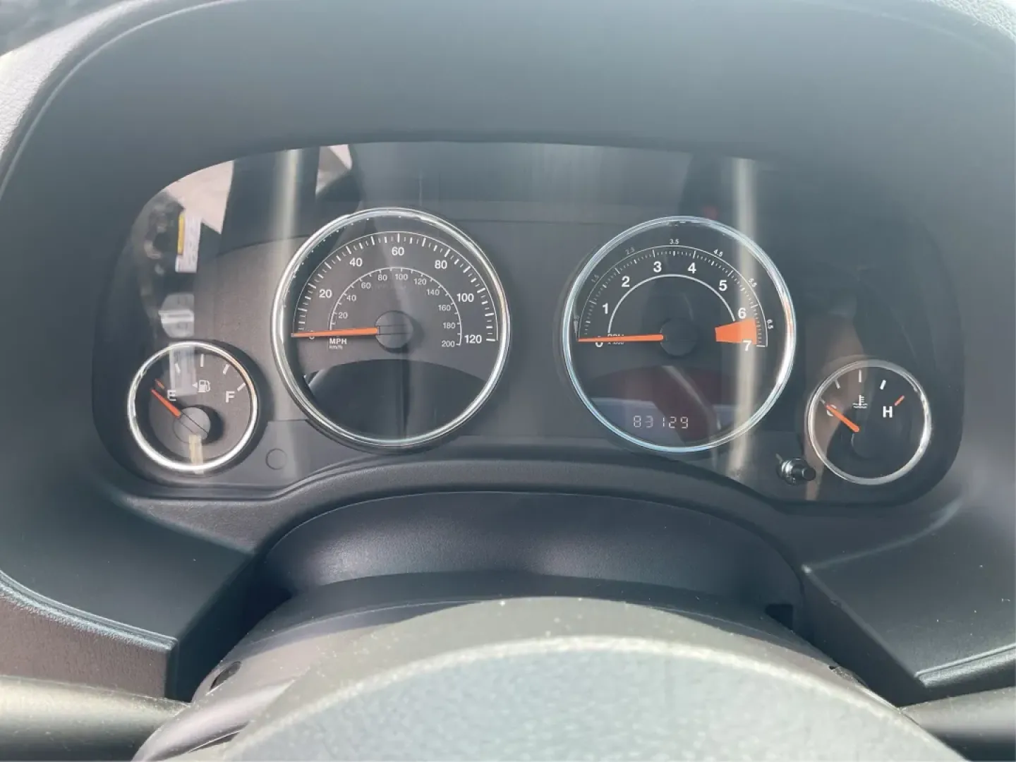 2016 Jeep Compass High Altitude Edition (1C4NJDEB2GD) with an 2.4L I-4 DOHC engine, located at 4508 South Dixie Dr, Moraine, OH, 45439, (937) 908-9800, 39.689976, -84.218452 - **Adventure Awaits with this 2016 Jeep Compass High Altitude Edition!**<br /> <br /> Are you ready to elevate your driving experience? Perfect for weekend getaways or long commutes, this 2016 Jeep Compass High Altitude Edition is designed to tackle any journey with confidence and style. At Advantage - Photo#14