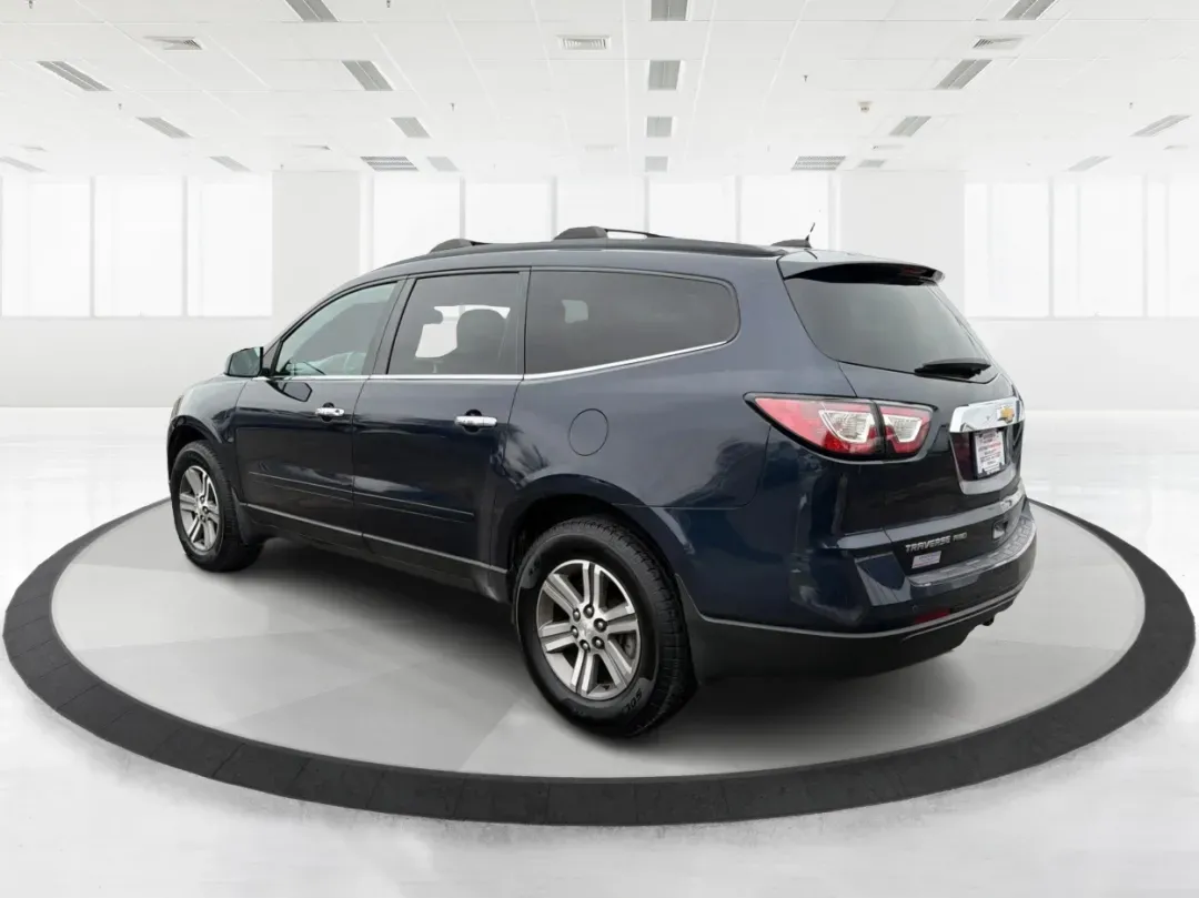 2017 Chevrolet Traverse 1LT AWD (1GNKVGKD7HJ) with an 3.6L V6 DOHC 24V engine, 6-Speed Automatic transmission, located at 8750 N County Rd 25A, Piqua, OH, 45356, (937) 908-9800, 40.164391, -84.232513 - **Discover Your Next Adventure with the 2017 Chevrolet Traverse at Advantage Car and Credit - Fairborn!**<br /> <br /> Are you ready to elevate your family road trips or weekend getaways? The 2017 Chevrolet Traverse, available now at Advantage Car and Credit - Fairborn, is the perfect companion for - Photo#4