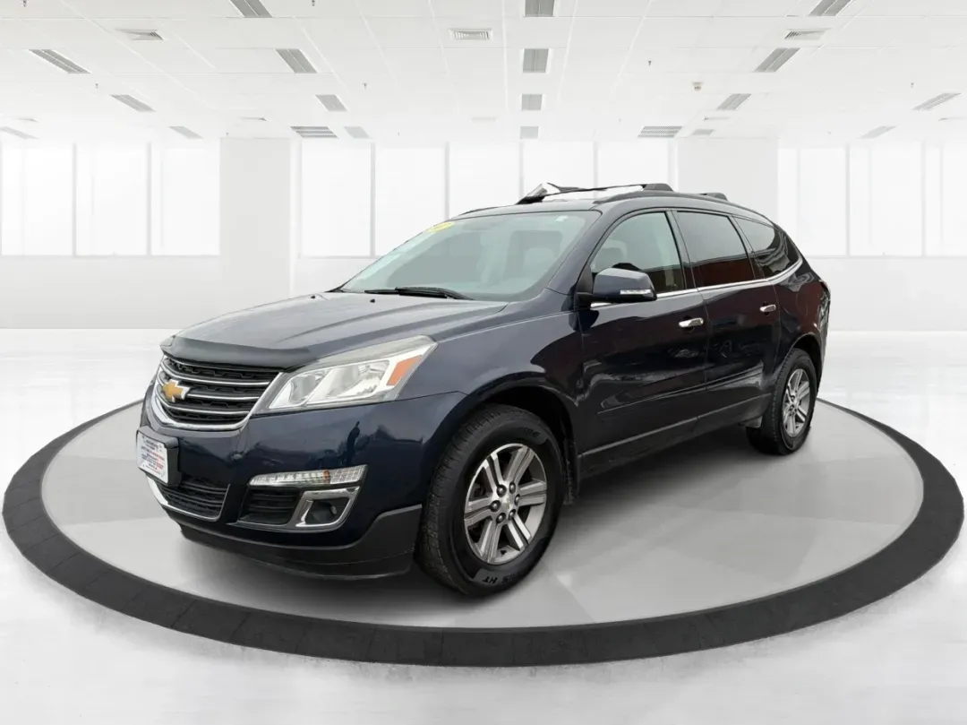 2017 Chevrolet Traverse 1LT AWD (1GNKVGKD7HJ) with an 3.6L V6 DOHC 24V engine, 6-Speed Automatic transmission, located at 8750 N County Rd 25A, Piqua, OH, 45356, (937) 908-9800, 40.164391, -84.232513 - **Discover Your Next Adventure with the 2017 Chevrolet Traverse at Advantage Car and Credit - Fairborn!**<br /> <br /> Are you ready to elevate your family road trips or weekend getaways? The 2017 Chevrolet Traverse, available now at Advantage Car and Credit - Fairborn, is the perfect companion for - Photo#8