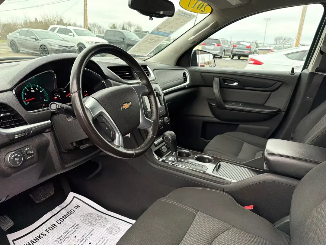 2017 Chevrolet Traverse 1LT AWD (1GNKVGKD7HJ) with an 3.6L V6 DOHC 24V engine, 6-Speed Automatic transmission, located at 8750 N County Rd 25A, Piqua, OH, 45356, (937) 908-9800, 40.164391, -84.232513 - **Discover Your Next Adventure with the 2017 Chevrolet Traverse at Advantage Car and Credit - Fairborn!**<br /> <br /> Are you ready to elevate your family road trips or weekend getaways? The 2017 Chevrolet Traverse, available now at Advantage Car and Credit - Fairborn, is the perfect companion for - Photo#9