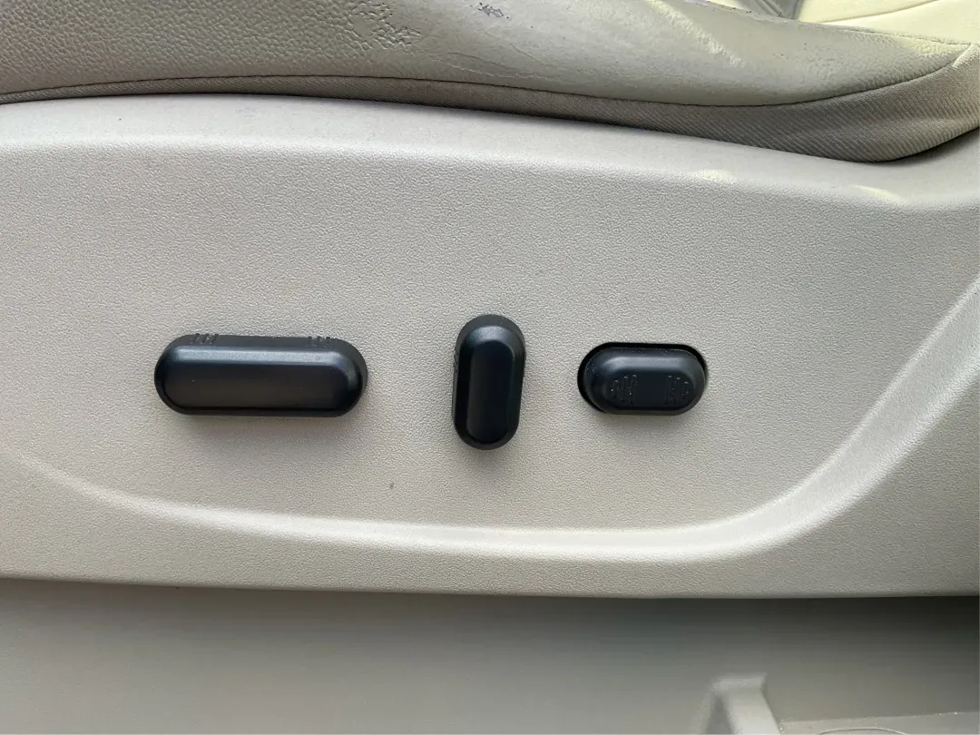 2014 Ford Escape Titanium 4WD (1FMCU9J92EU) with an 2.0L L4 DOHC 16V engine, 6-Speed Automatic transmission, located at 401 Woodman Dr, Riverside, OH, 45431, (937) 908-9800, 39.760899, -84.123421 - Looking for a versatile vehicle that accommodates your dynamic lifestyle? Meet the 2014 Ford Escape Titanium, the perfect SUV for growing families, adventurous souls, and budget-conscious buyers alike! With its impressive blend of performance, comfort, and cutting-edge technology, this Ford Escape i - Photo#18