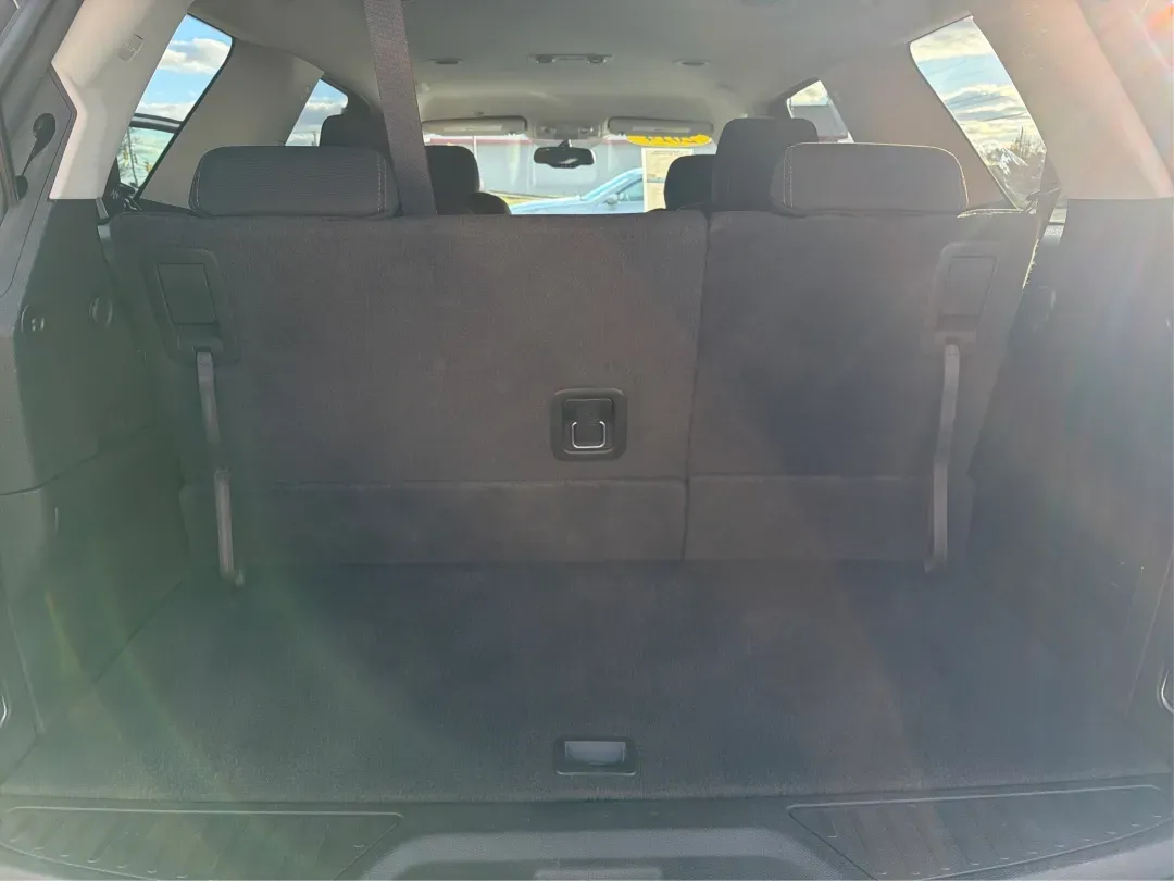 2014 GMC Acadia SLE-2 AWD (1GKKVPKD1EJ) with an 3.6L V6 DOHC 24V engine, 6-Speed Automatic transmission, located at 1230 East Main St, Xenia, OH, 45385, (937) 908-9800, 39.688026, -83.910172 - If you're searching for the perfect family SUV that balances style, comfort, and an adventurous spirit, look no further than this stunning 2014 GMC Acadia SLE-2 AWD, now available at Advantage Car and Credit in Fairborn, OH. With spacious seating for up to eight passengers and the versatility needed - Photo#12