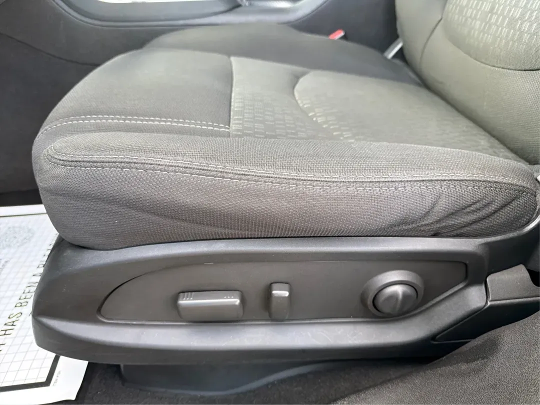 2014 GMC Acadia SLE-2 AWD (1GKKVPKD1EJ) with an 3.6L V6 DOHC 24V engine, 6-Speed Automatic transmission, located at 1230 East Main St, Xenia, OH, 45385, (937) 908-9800, 39.688026, -83.910172 - If you're searching for the perfect family SUV that balances style, comfort, and an adventurous spirit, look no further than this stunning 2014 GMC Acadia SLE-2 AWD, now available at Advantage Car and Credit in Fairborn, OH. With spacious seating for up to eight passengers and the versatility needed - Photo#18