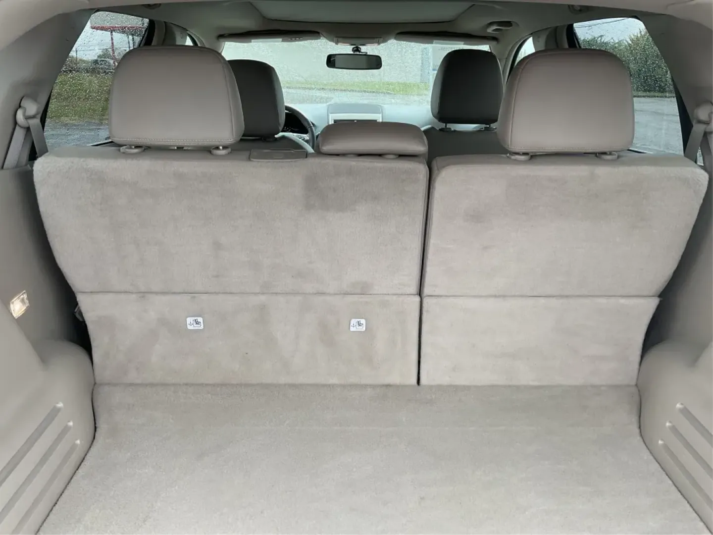 2014 Lincoln MKX Base (2LMDJ8JK4EB) with an Other engine, located at 1230 East Main St, Xenia, OH, 45385, (937) 908-9800, 39.688026, -83.910172 - **Discover Adventure with the 2014 Lincoln MKX Your Ticket to an Elevated Lifestyle**<br /> <br /> Are you in search of a vehicle that perfectly balances luxury and functionality? Look no further than the 2014 Lincoln MKX, a standout option for those who value comfort and style, whether you're navi - Photo#12