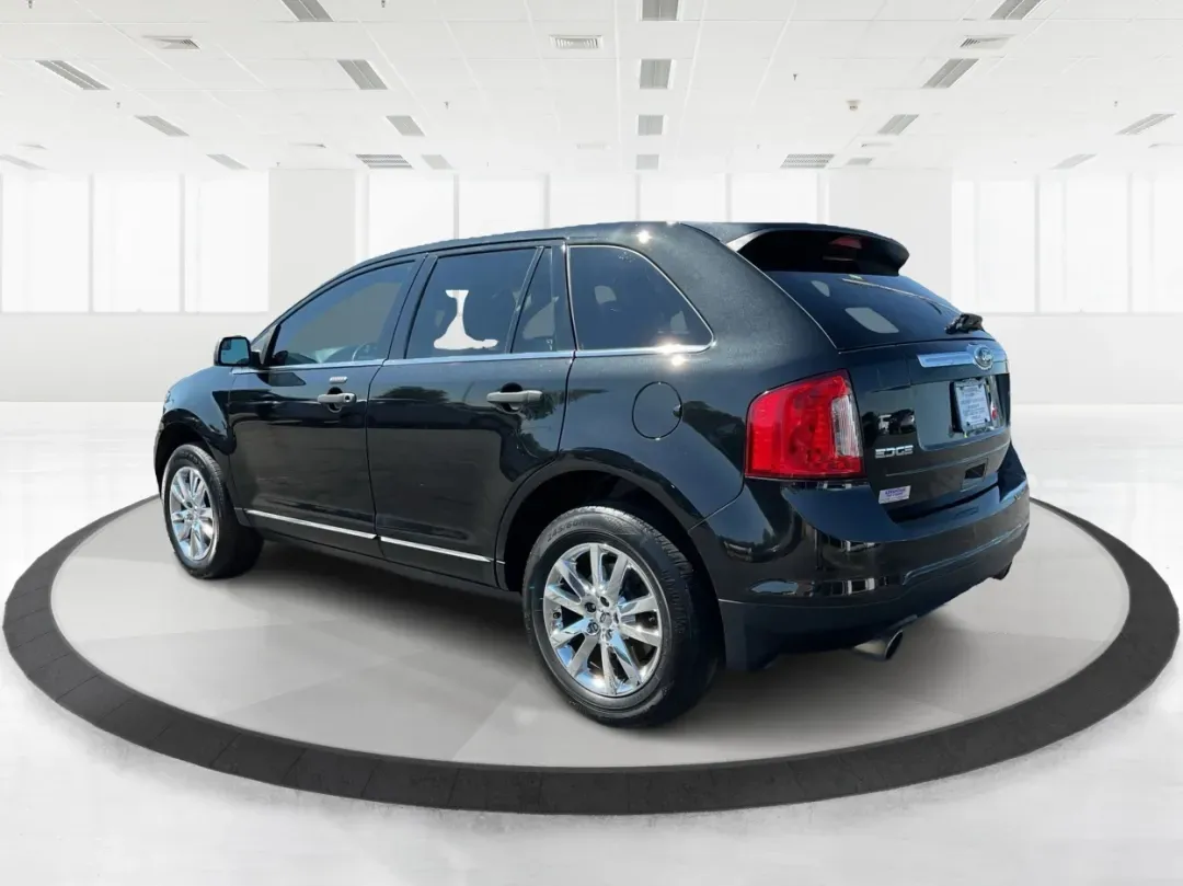 2013 Ford Edge Limited (2FMDK3KC7DB) with an Other engine, located at 1230 East Main St, Xenia, OH, 45385, (937) 908-9800, 39.688026, -83.910172 - Are you ready to elevate your driving experience while enjoying the comfort and versatility of an SUV? Look no further than this stunning 2013 Ford Edge Limited, available now at Advantage Car and Credit in Xenia, OH. Perfect for growing families or anyone seeking a reliable vehicle for daily commut - Photo#4