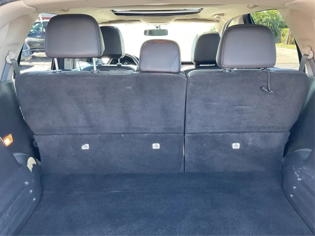 2013 Ford Edge Limited (2FMDK3KC7DB) with an Other engine, located at 1230 East Main St, Xenia, OH, 45385, (937) 908-9800, 39.688026, -83.910172 - Are you ready to elevate your driving experience while enjoying the comfort and versatility of an SUV? Look no further than this stunning 2013 Ford Edge Limited, available now at Advantage Car and Credit in Xenia, OH. Perfect for growing families or anyone seeking a reliable vehicle for daily commut - Photo#12