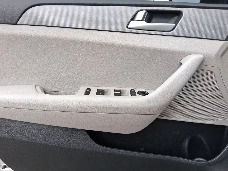 2015 Hyundai Sonata SE (5NPE24AFXFH) with an 2.4L L4 DOHC 16V engine, 7-Speed Automatic transmission, located at 8750 N County Rd 25A, Piqua, OH, 45356, (937) 908-9800, 40.164391, -84.232513 - Need a dependable daily commuter that still feels comfortable for weekend getaways to Dayton, Tipp City, or a quick escape to Charleston Falls Preserve? This 2015 Hyundai Sonata SE in Symphony Silver is a smart, budget-friendly sedan that fits real life in Troy, Ohio-easy to park downtown, smooth on - Photo#17