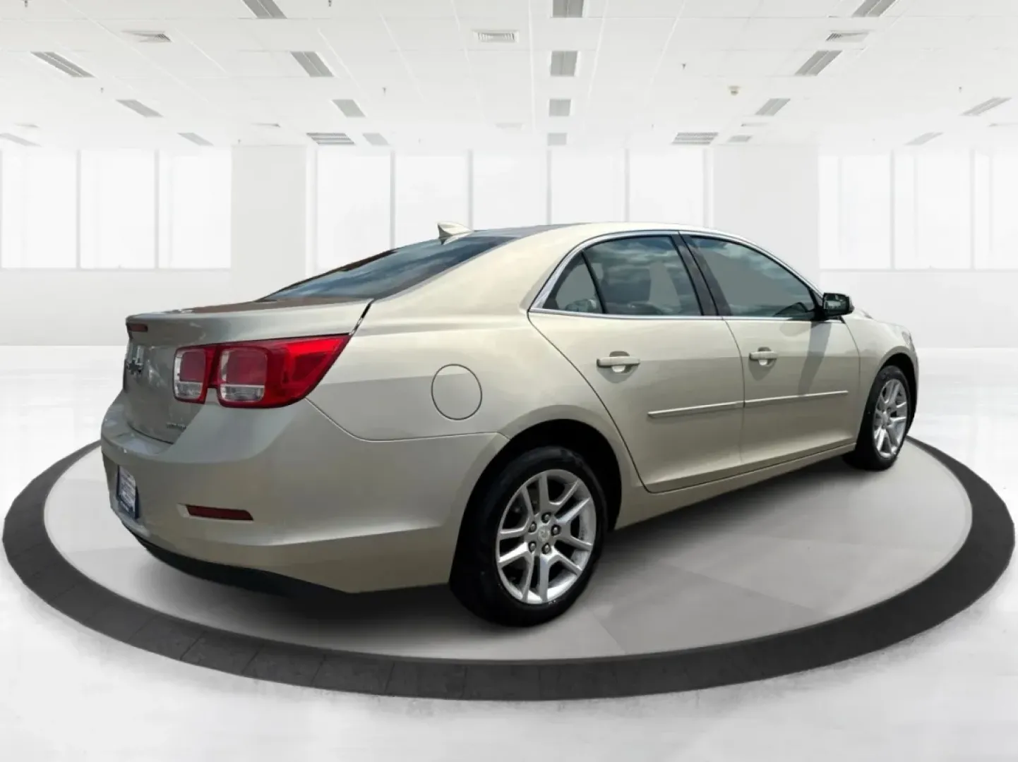 2015 Chevrolet Malibu 1LT (1G11C5SL5FF) with an ECOTEC 2.5L I-4 gasoline direct injection engine, located at 1951 S Dayton Lakeview Rd., New Carlisle, OH, 45344, (937) 908-9800, 39.890999, -84.050255 - Are you in the market for a reliable sedan that's perfect for daily commutes and weekend getaways alike? Look no further than this stunning 2015 Chevrolet Malibu 1LT, available now at Advantage Car and Credit in Fairborn, OH. This vehicle is not just a car; it's a lifestyle upgrade designed for budg - Photo#2