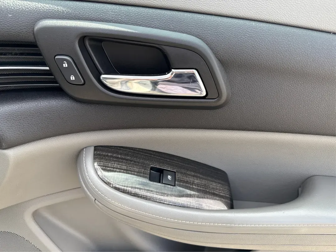 2015 Chevrolet Malibu 1LT (1G11C5SL5FF) with an ECOTEC 2.5L I-4 gasoline direct injection engine, 6-Speed Automatic transmission, located at 1951 S Dayton Lakeview Rd., New Carlisle, OH, 45344, (937) 908-9800, 39.890999, -84.050255 - Are you in the market for a reliable sedan that's perfect for daily commutes and weekend getaways alike? Look no further than this stunning 2015 Chevrolet Malibu 1LT, available now at Advantage Car and Credit in Fairborn, OH. This vehicle is not just a car; it's a lifestyle upgrade designed for budg - Photo#20