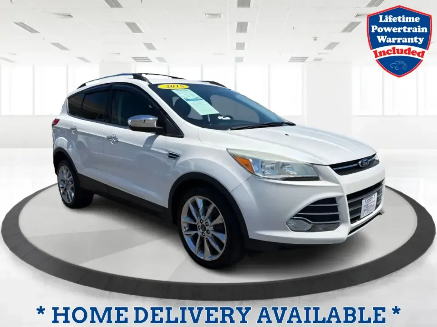 2015 Ford Escape SE (1FMCU9G92FU) with an EcoBoost 1.6L I-4 gasoline direct injection engine, 6-Speed Automatic transmission, located at 401 Woodman Dr, Riverside, OH, 45431, (937) 908-9800, 39.760899, -84.123421 - Need a do-it-all SUV for Dayton-area commutes, school drop-offs, and spontaneous weekend getaways? This 2015 Ford Escape SE 4WD is built for real life in Riverside, Ohio-comfortable for daily runs down Woodman Dr, confident on slick winter mornings, and efficient enough for longer drives toward Down- Photo#0