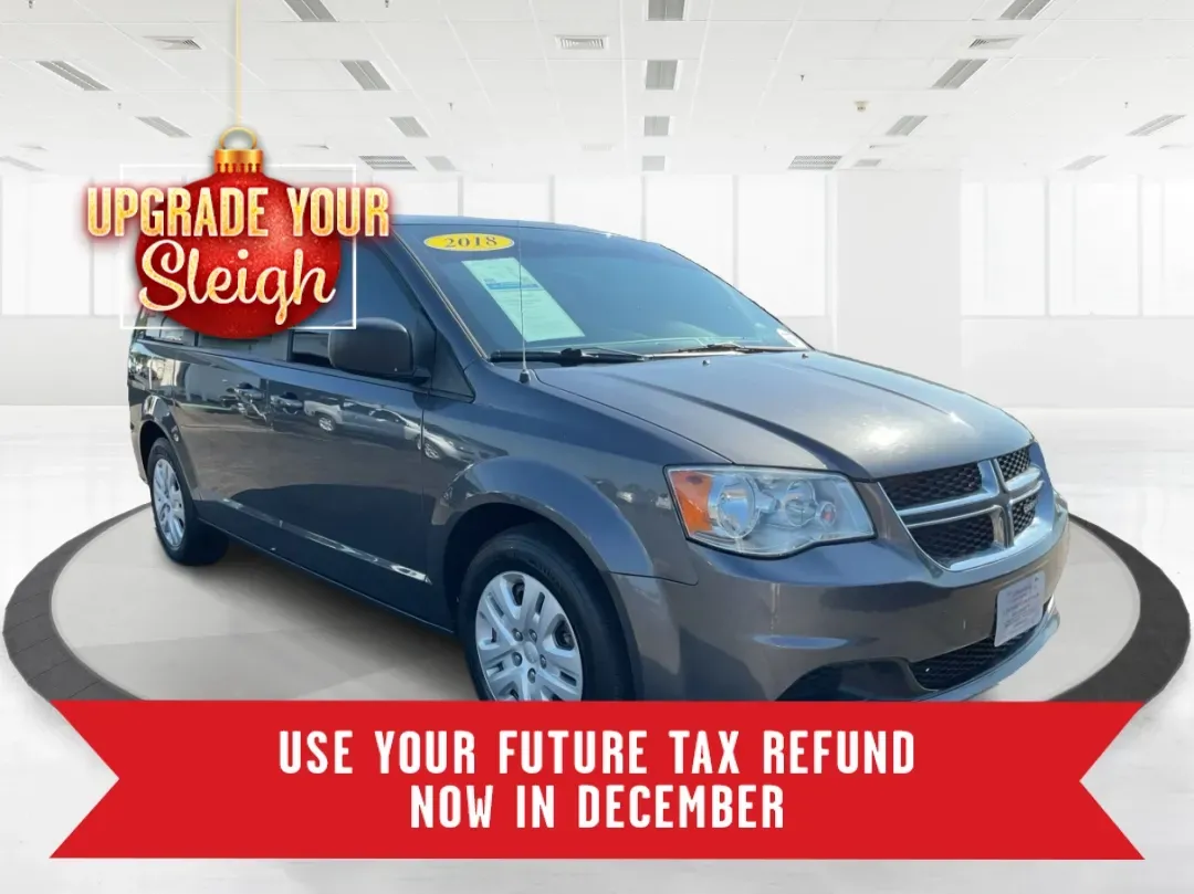 2018 Dodge Grand Caravan SE (2C4RDGBG5JR) with an Pentastar 3.6L V-6 DOHC engine, located at 4508 South Dixie Dr, Moraine, OH, 45439, (937) 908-9800, 39.689976, -84.218452 - **Explore the Open Road in Style with the 2018 Dodge Grand Caravan Perfect for Families on the Go!**<br /> <br /> Are you searching for a reliable vehicle that caters to your family's needs while offering comfort and versatility? Look no further than the 2018 Dodge Grand Caravan SE, available now a - Photo#0