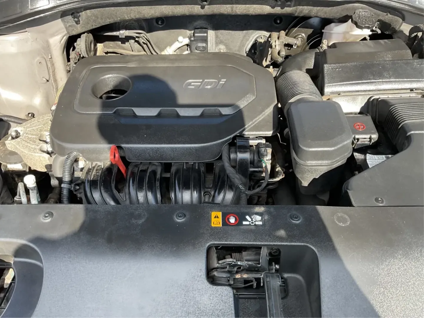 2016 Kia Sorento 2.4L LX (5XYPGDA32GG) with an 2.4L I-4 gasoline direct injection engine, located at 1099 N County Rd 25A, Troy, OH, 45373, (937) 908-9800, 40.057079, -84.212883 - Are you ready to elevate your family adventures while keeping comfort and versatility at the forefront? Look no further than this stunning 2016 Kia Sorento LX, now available at Advantage Car and Credit - Troy. Nestled in the heart of Troy, OH, at 1099 N County Rd 25A, our Buy Here Pay Here dealershi - Photo#11