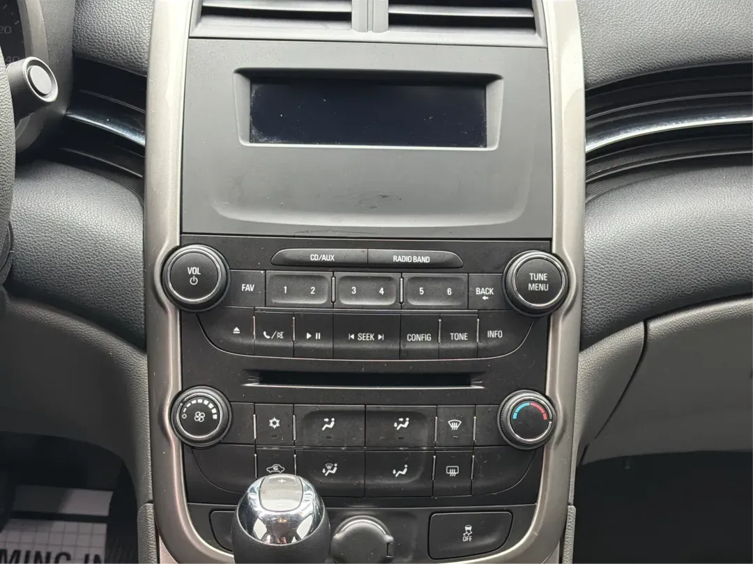 2014 Chevrolet Malibu 1LS (1G11B5SL5EU) with an ECOTEC 2.5L I-4 gasoline direct injection engine, located at 4508 South Dixie Dr, Moraine, OH, 45439, (937) 908-9800, 39.689976, -84.218452 - Experience the perfect blend of comfort, style, and reliability with the 2014 Chevrolet Malibu 1LS, available now at Advantage Car and Credit Moraine! Whether you're commuting to work, running errands, or planning a weekend getaway, this sleek sedan is designed to enhance your driving experience wh - Photo#13