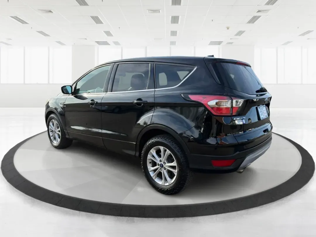 2017 Ford Escape SE FWD (1FMCU0GD6HU) with an 1.5L L4 DOHC 16V engine, 6-Speed Automatic transmission, located at 880 E. National Road, Vandalia, OH, 45377, (937) 908-9800, 39.891918, -84.183594 - **Explore the Open Road in This 2017 Ford Escape SE Perfect for Your Active Lifestyle!**<br /> <br /> Are you searching for a versatile and stylish SUV that perfectly fits your on-the-go lifestyle? Look no further! The 2017 Ford Escape SE is ideal for families, commuters, or anyone who loves weeken - Photo#4