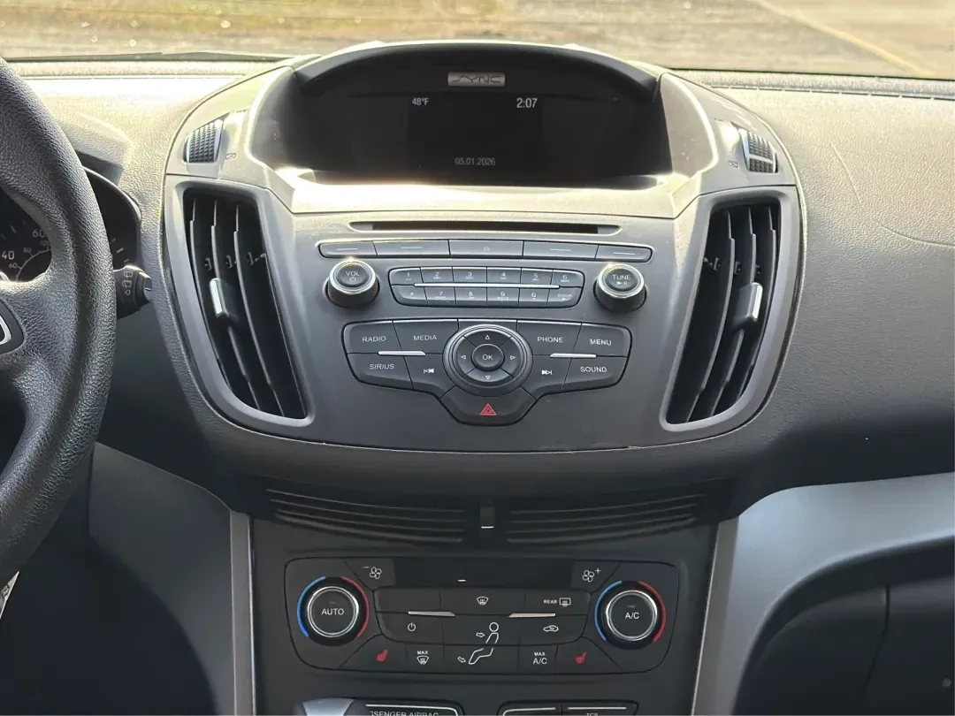 2017 Ford Escape SE FWD (1FMCU0GD6HU) with an 1.5L L4 DOHC 16V engine, 6-Speed Automatic transmission, located at 880 E. National Road, Vandalia, OH, 45377, (937) 908-9800, 39.891918, -84.183594 - **Explore the Open Road in This 2017 Ford Escape SE Perfect for Your Active Lifestyle!**<br /> <br /> Are you searching for a versatile and stylish SUV that perfectly fits your on-the-go lifestyle? Look no further! The 2017 Ford Escape SE is ideal for families, commuters, or anyone who loves weeken - Photo#13