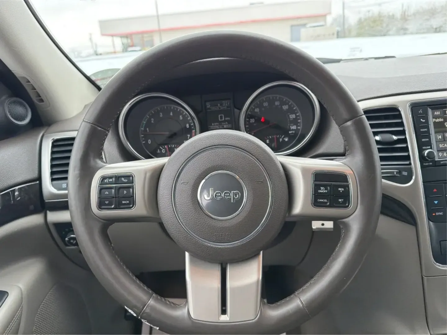 2013 Jeep Grand Cherokee Laredo (1C4RJFAGXDC) with an Other engine, located at 1099 N County Rd 25A, Troy, OH, 45373, (937) 908-9800, 40.057079, -84.212883 - **Adventure Awaits: 2013 Jeep Grand Cherokee Laredo Ready for Your Next Journey**<br /> <br /> Are you ready to tackle your next family adventure or weekend getaway? Look no further than this stunning 2013 Jeep Grand Cherokee Laredo, available now at Advantage Car and Credit in Troy, OH. This versat - Photo#16