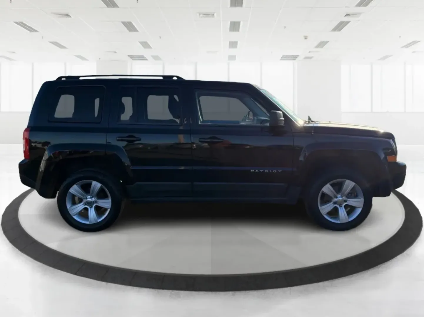 2012 Jeep Patriot Latitude (1C4NJRFB1CD) with an 2.4L I-4 DOHC engine, located at 1099 N County Rd 25A, Troy, OH, 45373, (937) 908-9800, 40.057079, -84.212883 - Experience the thrill of adventure with the 2012 Jeep Patriot Latitude, now available at Advantage Car and Credit in Troy, OH! Perfect for weekend getaways or daily commutes, this versatile SUV is designed to meet the needs of both adventure-seekers and budget-conscious buyers alike. With its rugged - Photo#1