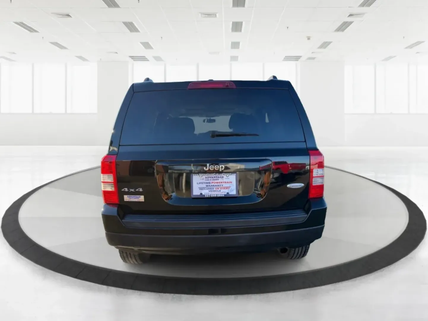 2012 Jeep Patriot Latitude (1C4NJRFB1CD) with an 2.4L I-4 DOHC engine, located at 1099 N County Rd 25A, Troy, OH, 45373, (937) 908-9800, 40.057079, -84.212883 - Experience the thrill of adventure with the 2012 Jeep Patriot Latitude, now available at Advantage Car and Credit in Troy, OH! Perfect for weekend getaways or daily commutes, this versatile SUV is designed to meet the needs of both adventure-seekers and budget-conscious buyers alike. With its rugged - Photo#3