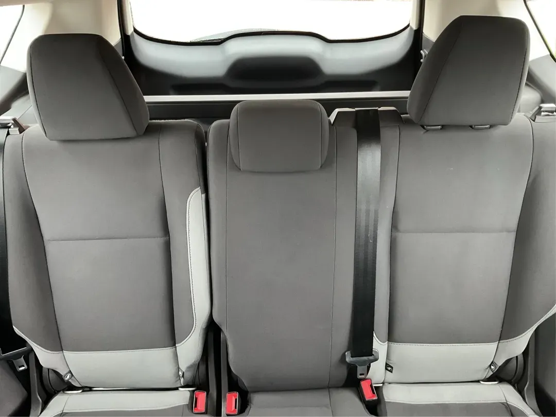 2016 Ford Escape S (1FMCU0F7XGU) with an Duratec 2.5L I-4 DOHC engine, located at 880 E. National Road, Vandalia, OH, 45377, (937) 908-9800, 39.891918, -84.183594 - **Discover Your Next Adventure with the 2016 Ford Escape at Advantage Car and Credit - Vandalia!**<br /> <br /> Are you seeking a vehicle that effortlessly balances comfort, versatility, and style for your daily commute or weekend getaways? Look no further than this stunning 2016 Ford Escape, availa - Photo#14